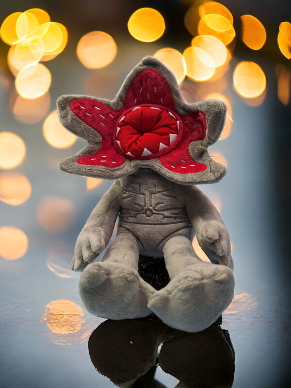 Stranger Things Demogorgon plyšák šedý 